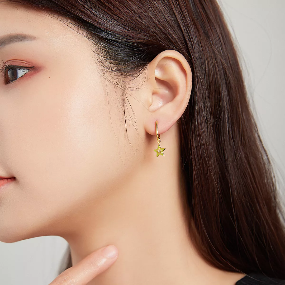 Brinco Estrela Brilhante estilo Pandora - SCE1077-YE