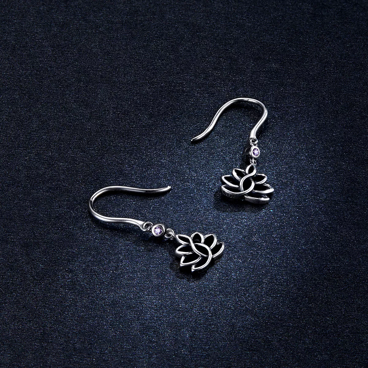 Brinco Flores de Lótus Elegantes estilo Pandora - BSE451
