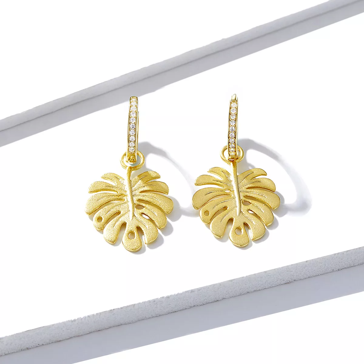 Brinco Folha de Monstera estilo Pandora - BSE223