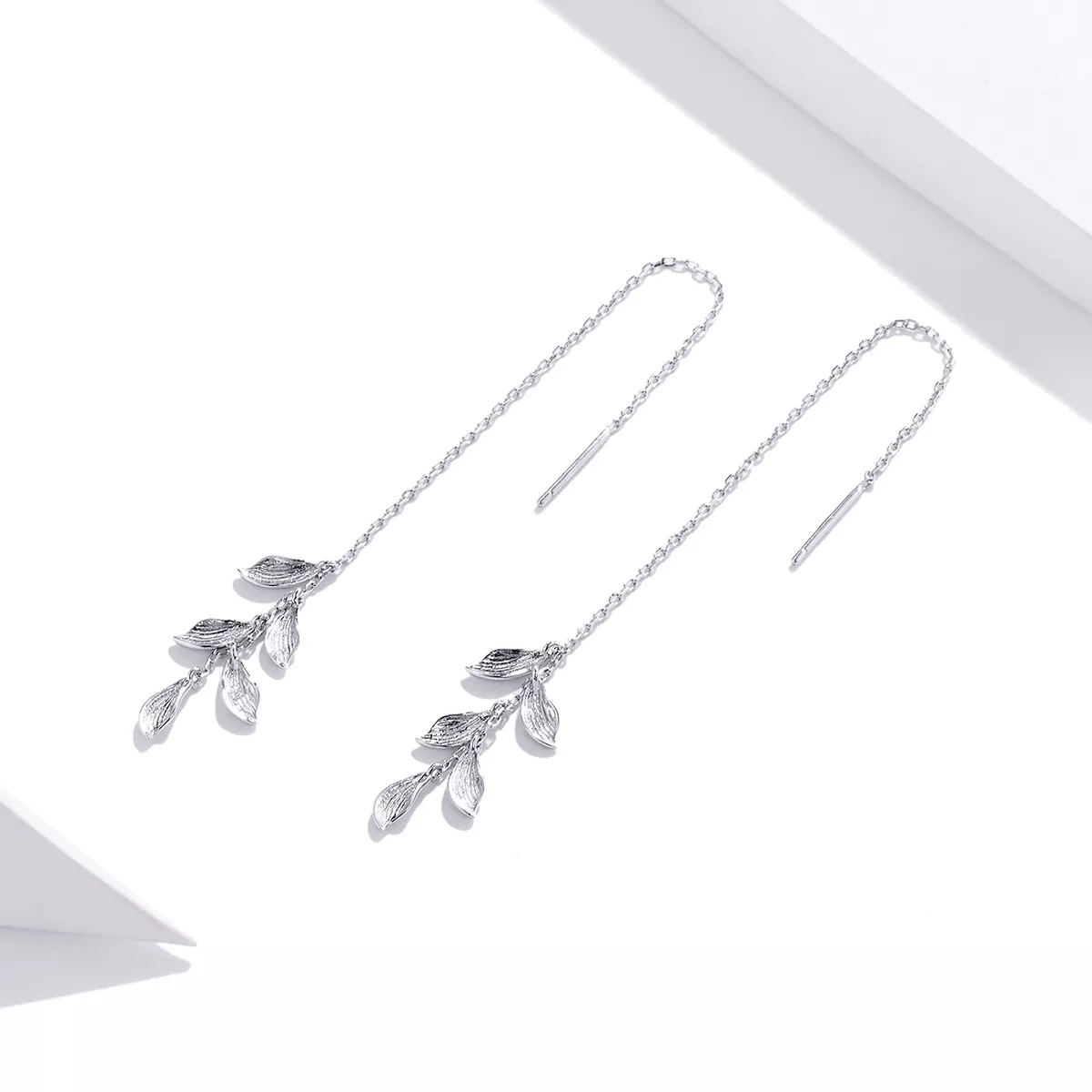 Brinco Folhas life Pandora - SCE987