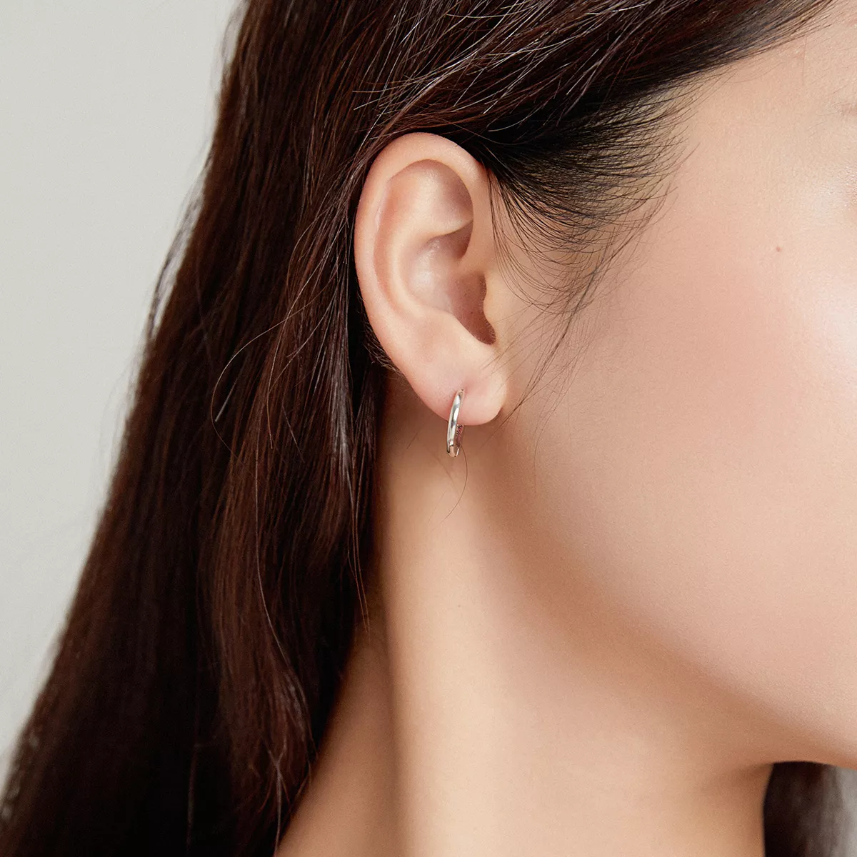 Brinco Letra S colorida estilo Pandora - SCE1032