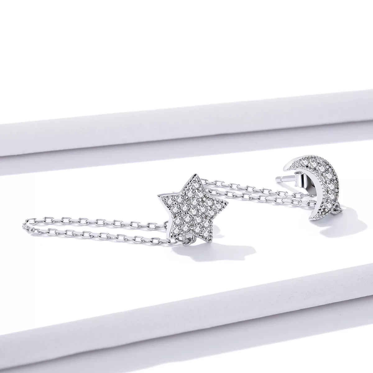 Brinco Lua e estrela da meia-noite estilo Pandora - BSE385