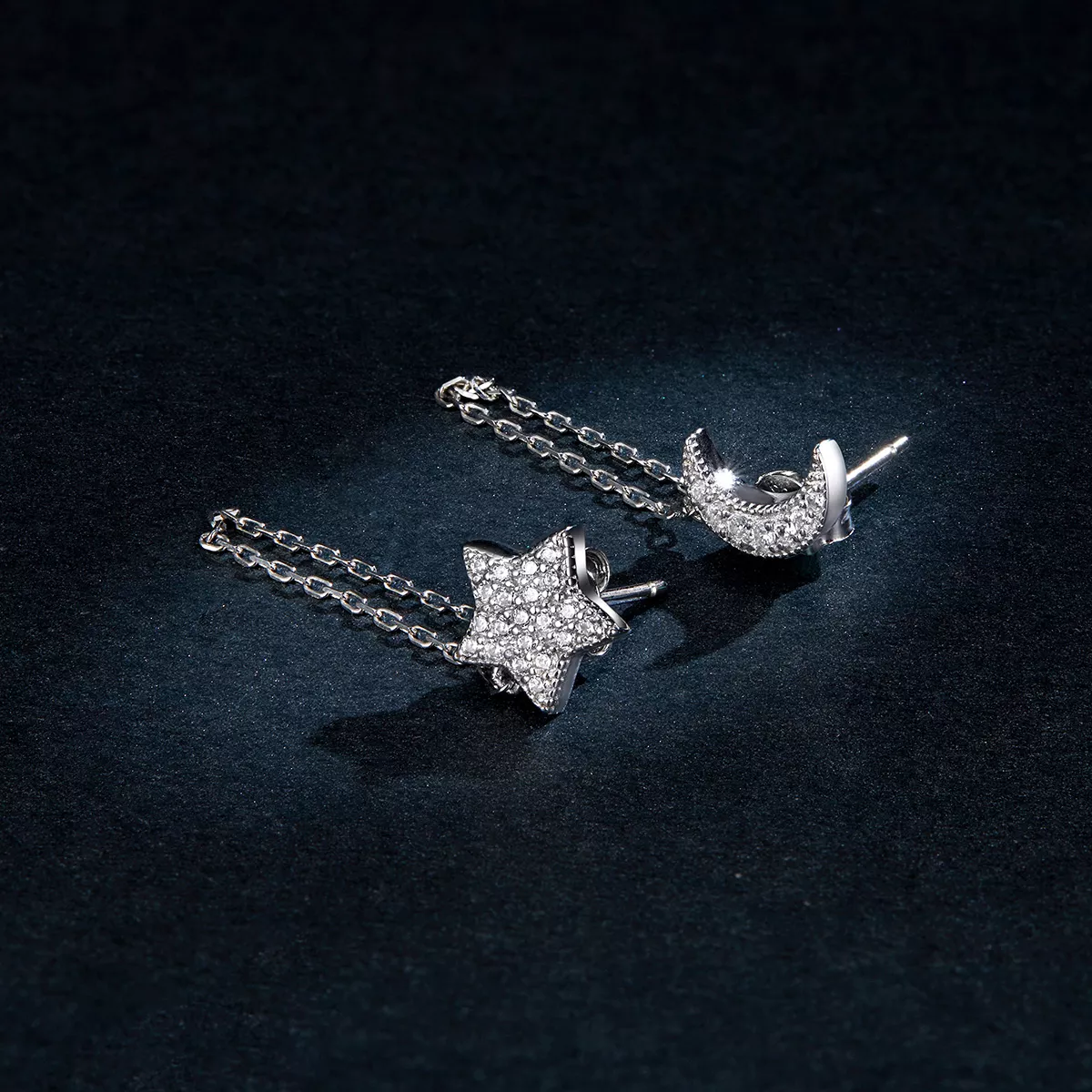 Brinco Lua e estrela da meia-noite estilo Pandora - BSE385