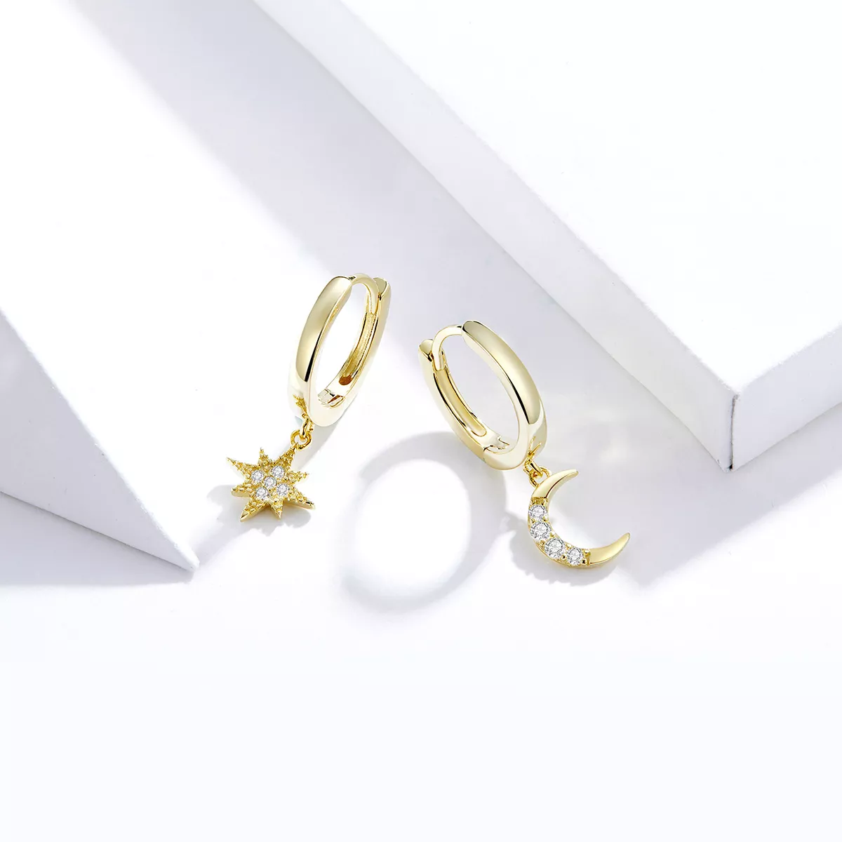 Brinco Lua e estrela life Pandora - SCE785