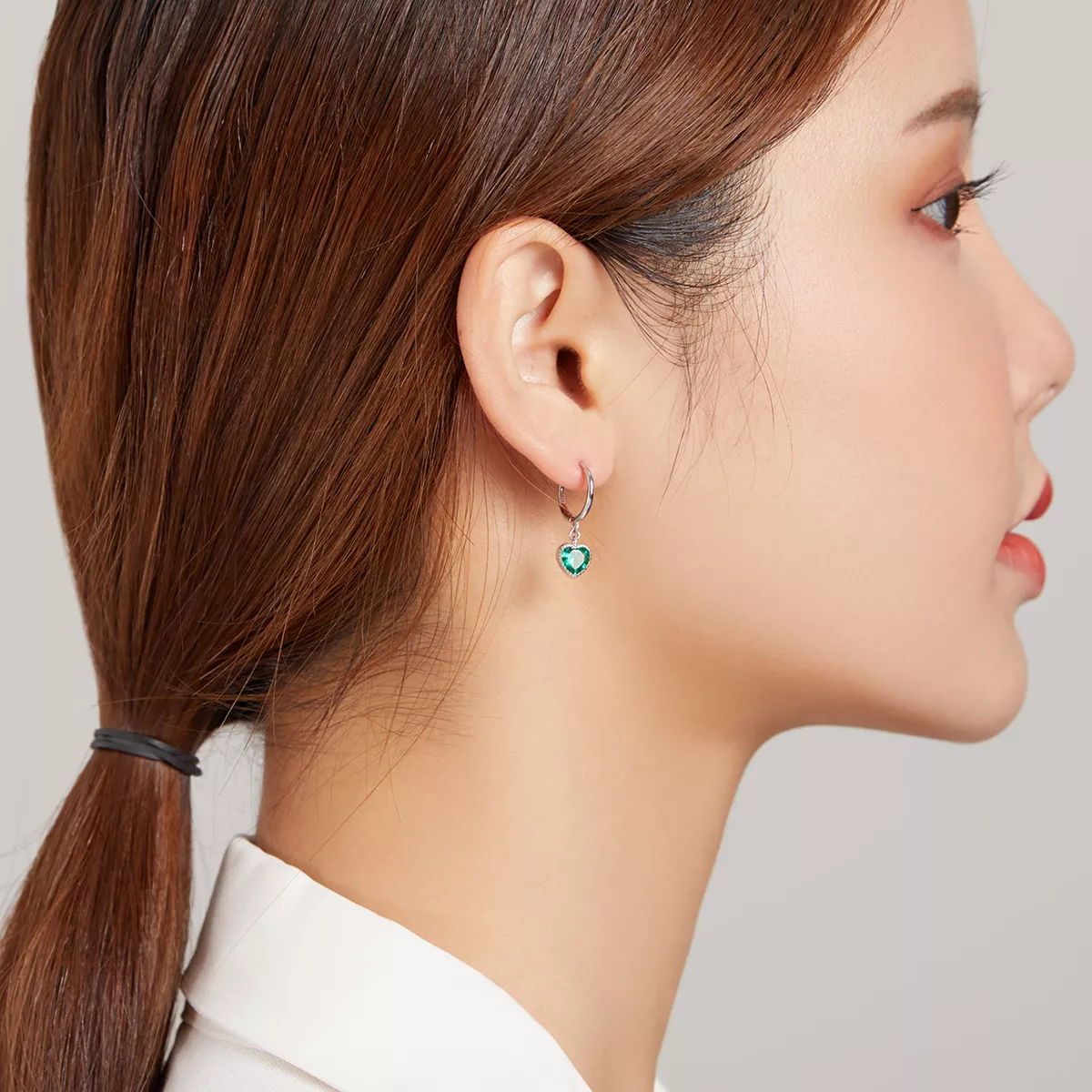 Brinco O amor da cobra e do coração verde estilo Pandora - SCE1006