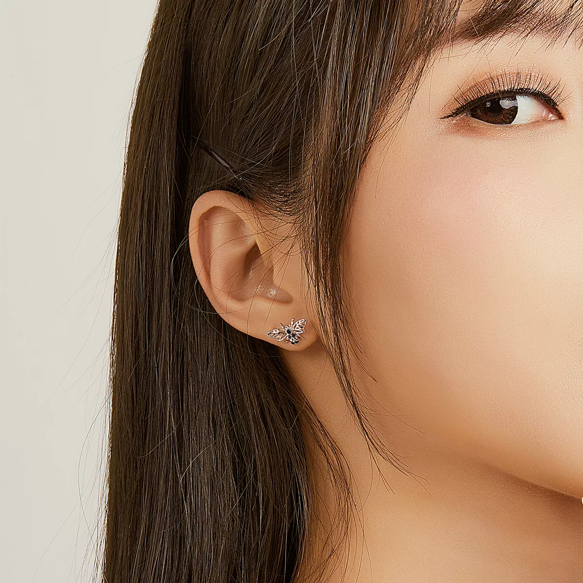 Brincos Petit Abelha life Pandora - SCE846