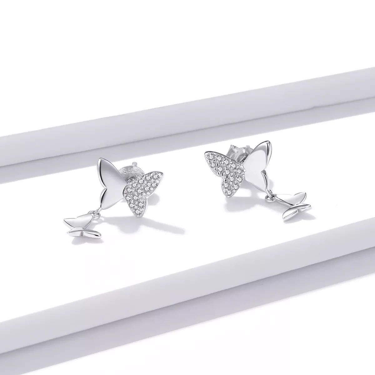 Brincos Petit Amor borboleta estilo Pandora - SCE1017