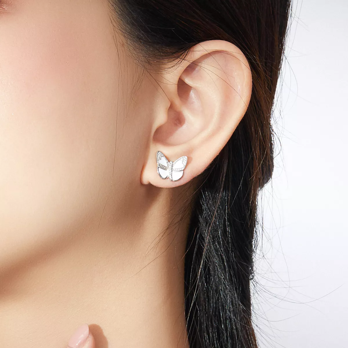 Brincos Petit Borboleta branca estilo Pandora - SCE876
