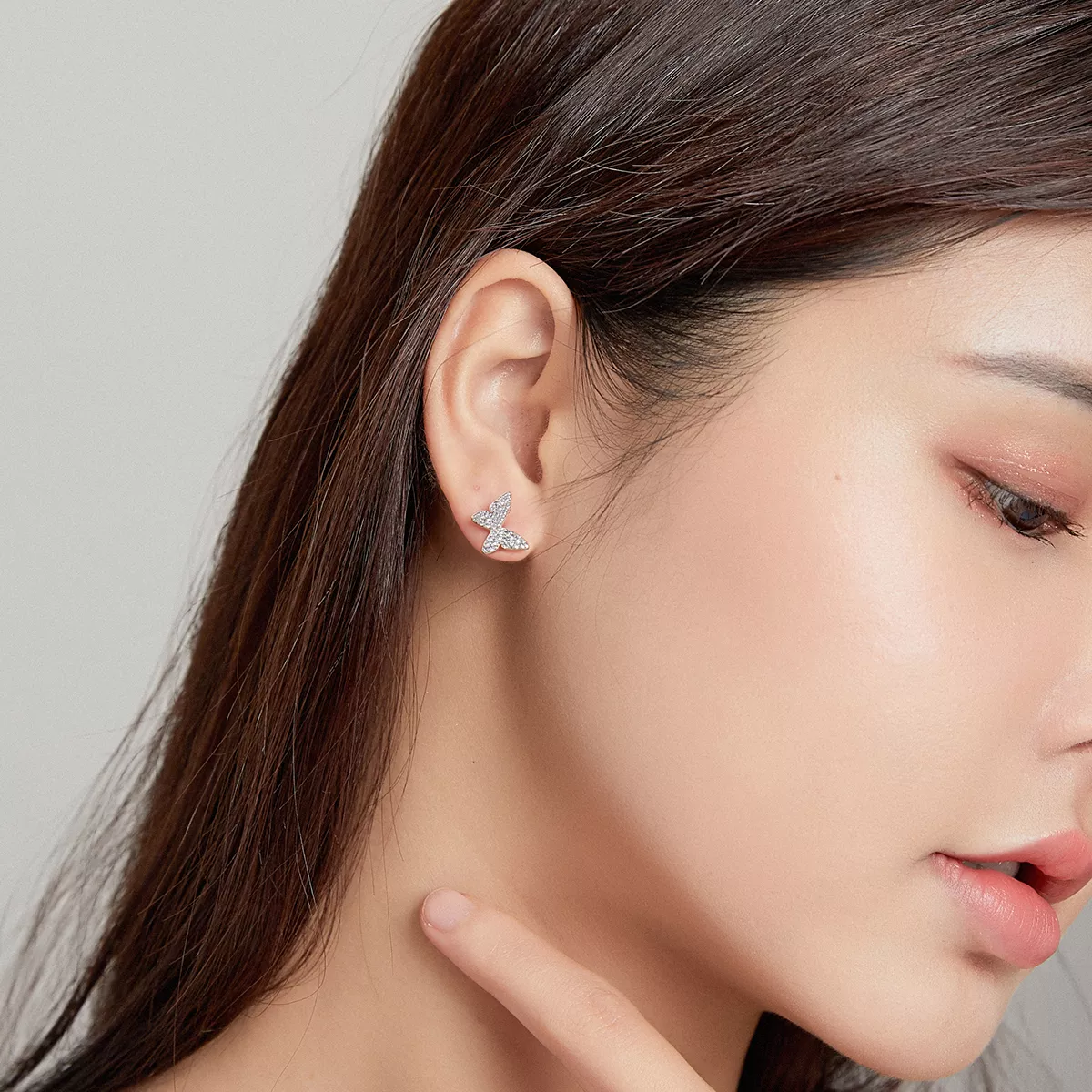 Brincos Petit Borboleta solteira estilo Pandora - SCE1068