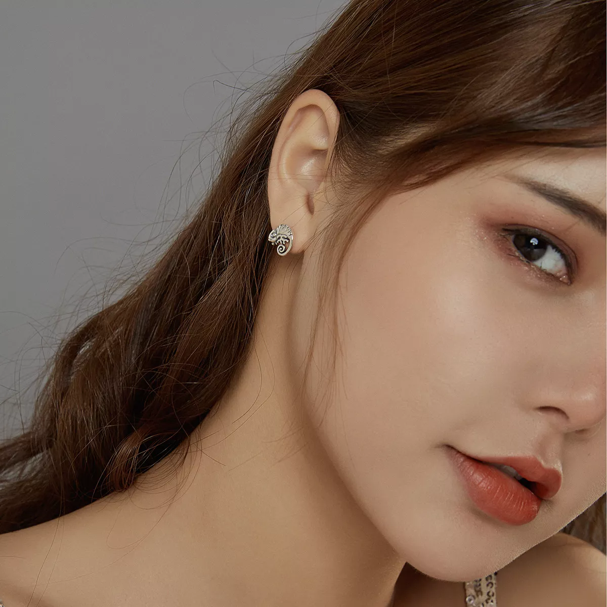 Brincos Petit Camaleão estilo Pandora - SCE949