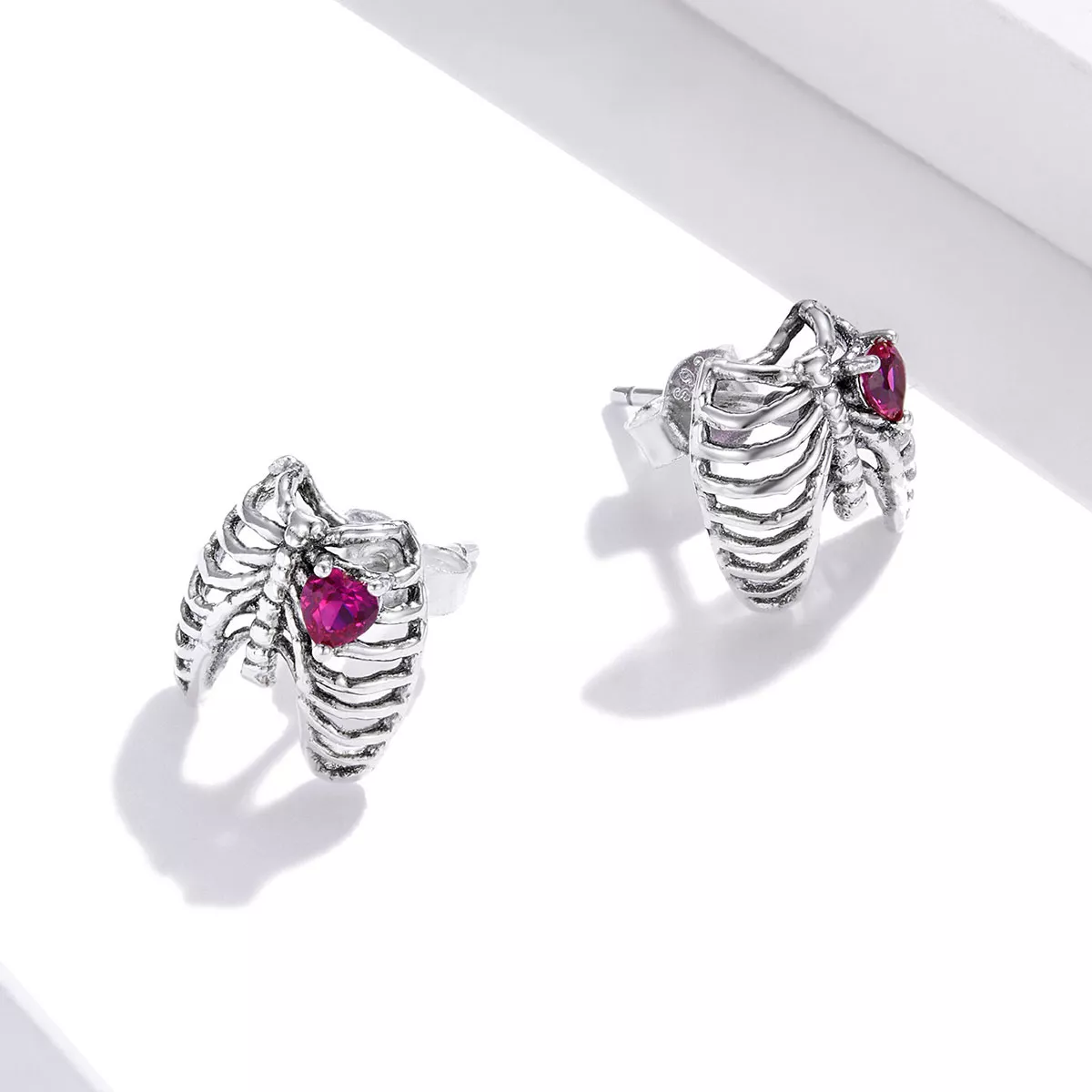 Brincos Petit Costelas estilo Pandora - SCE970