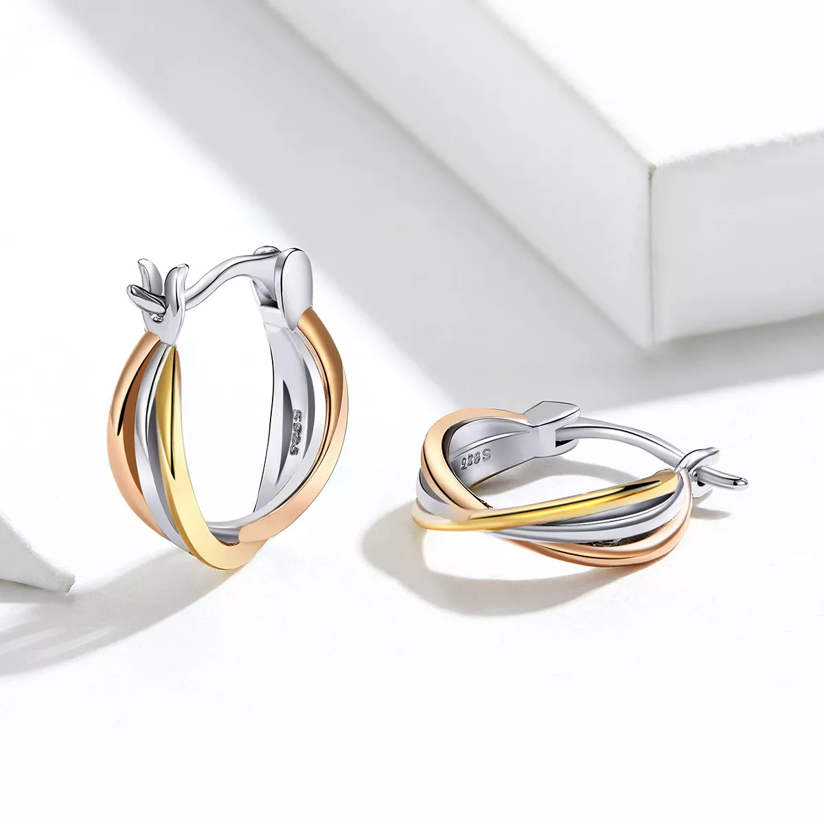 Brincos Petit Dois tons estilo Pandora - SCE719