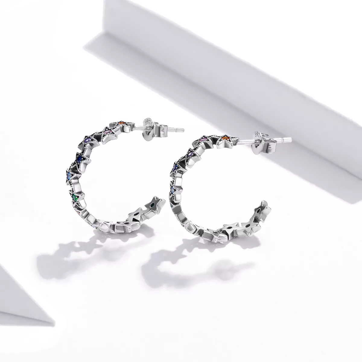 Brincos Petit Estrelas do arco-íris estilo Pandora - SCE1082