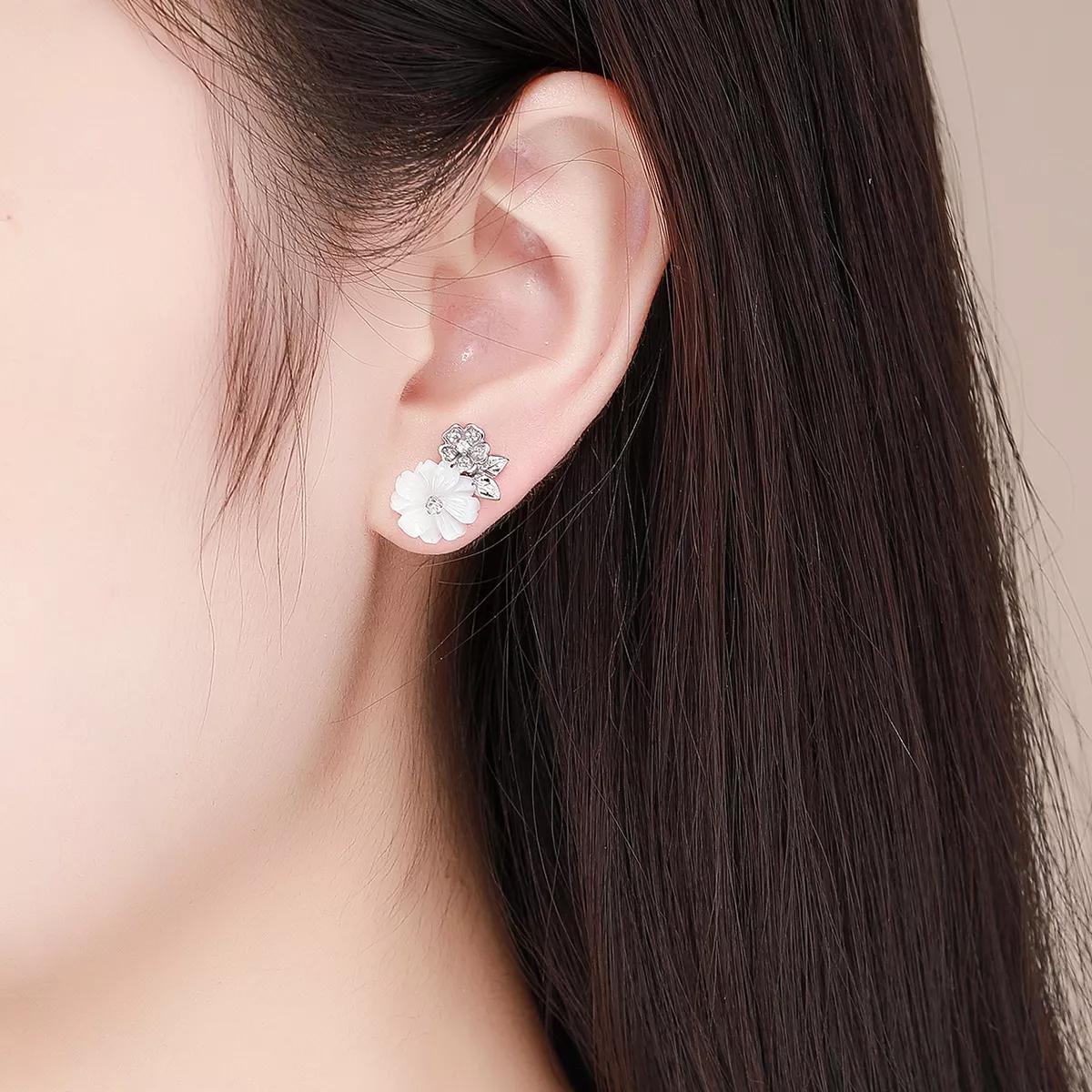 Brincos Petit Flor da concha estilo Pandora - BSE008