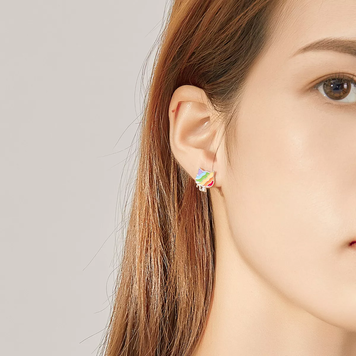Brincos Petit Gatinho arco-íris estilo Pandora - SCE823