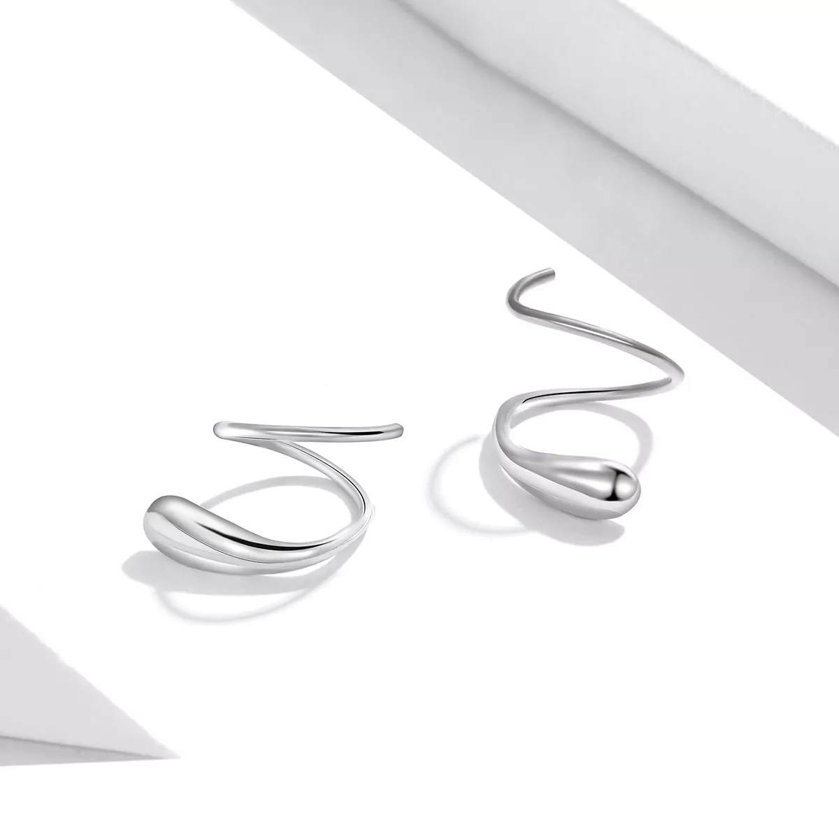 Brincos Petit Gotas de água criativas estilo Pandora - SCE1130