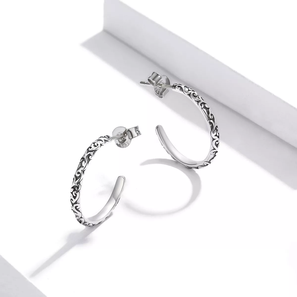 Brincos Petit Grinaldas vintage estilo Pandora - SCE1129