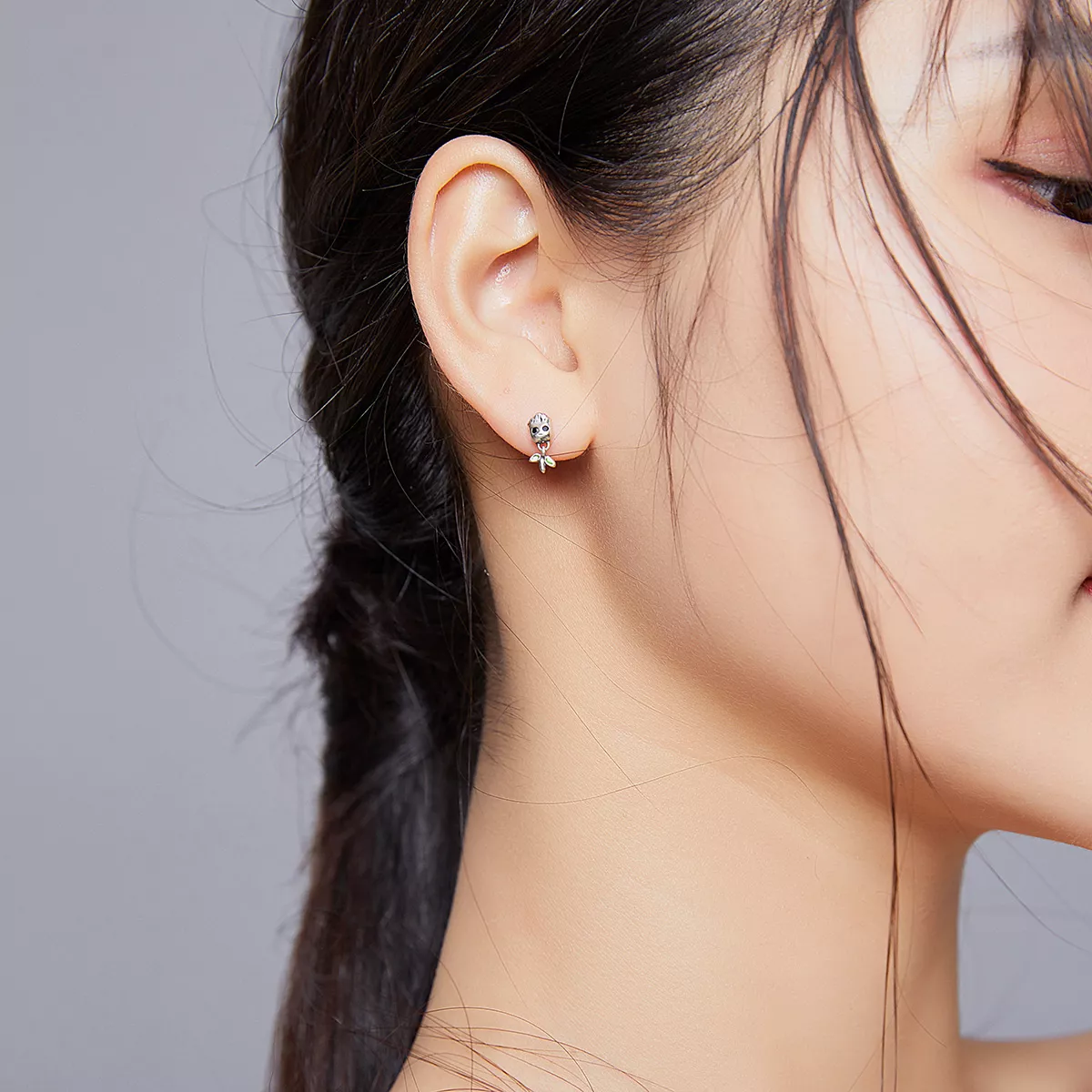 Brincos Petit Groot life Pandora - SCE900