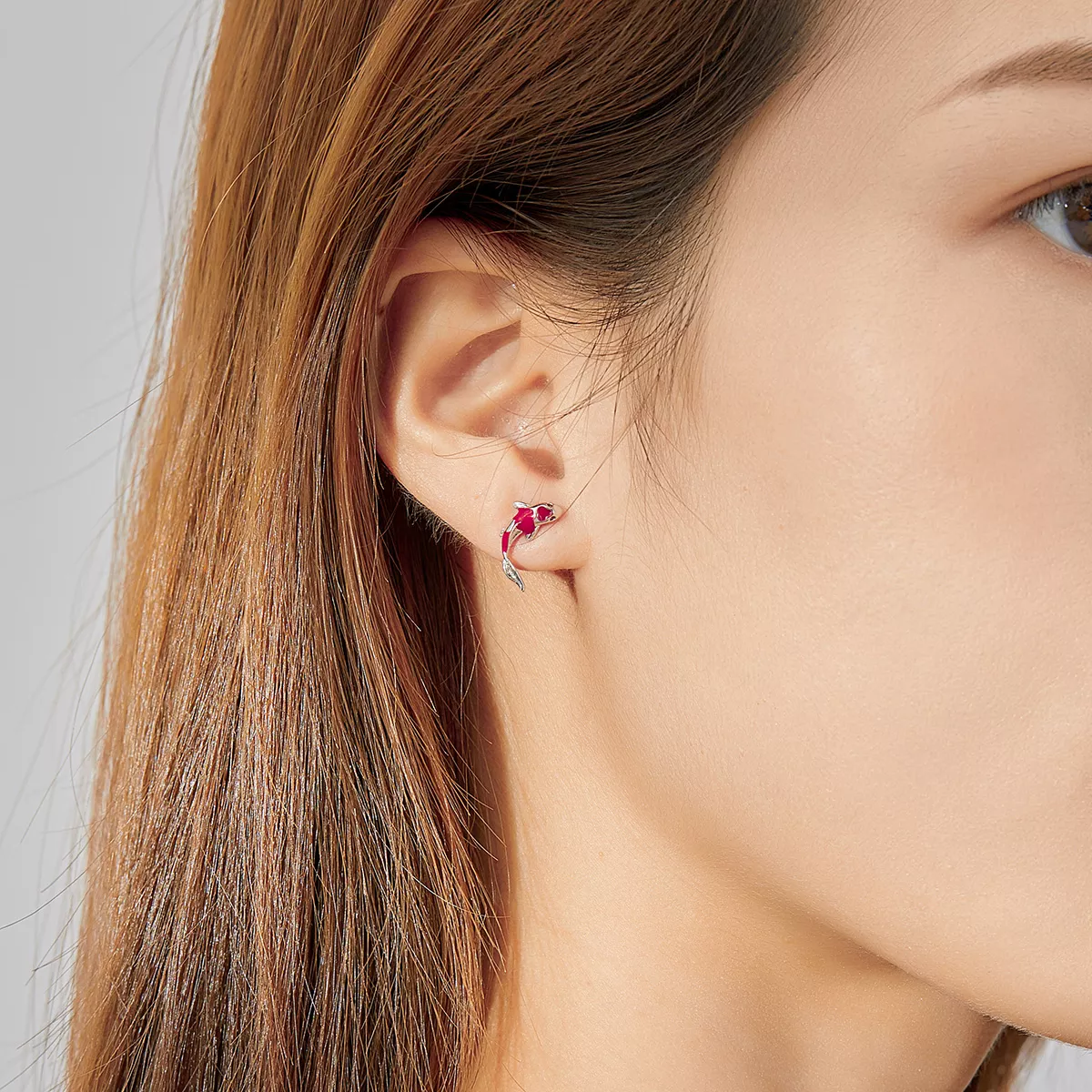 Brincos Petit Koi sortudo estilo Pandora - SCE812