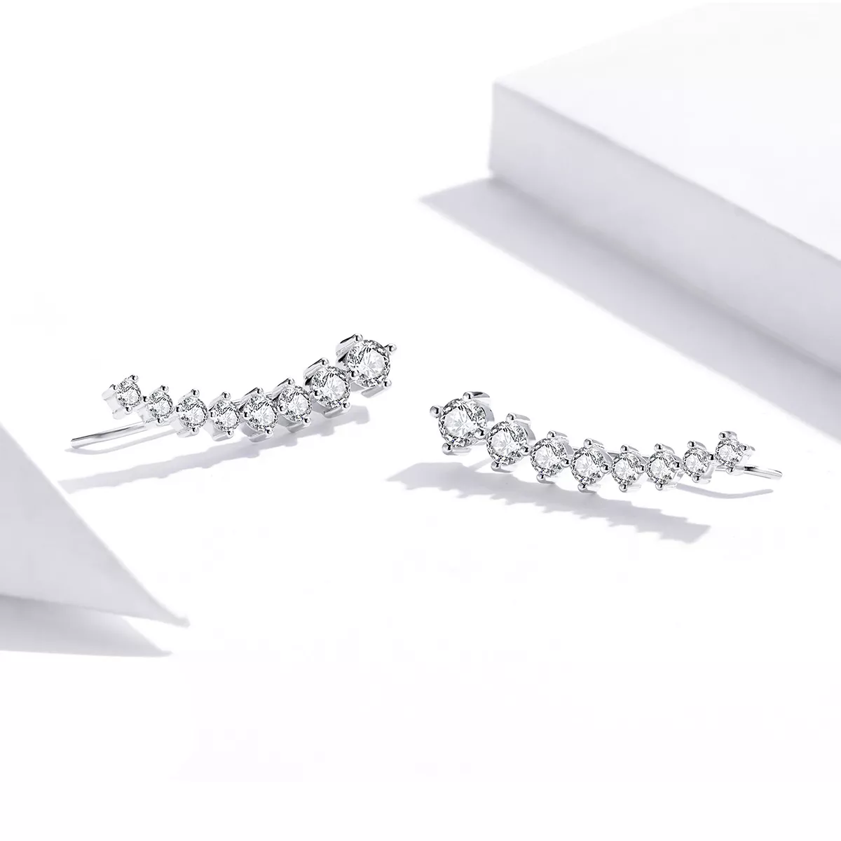 Brincos Petit Luz brilhante estilo Pandora - SCE920