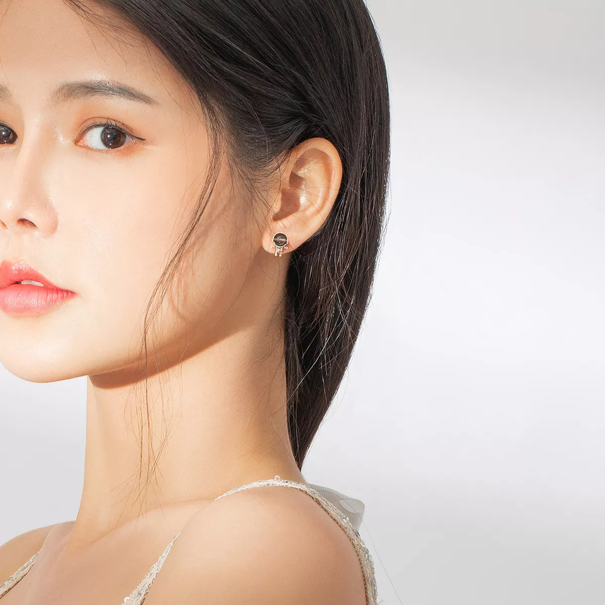 Brincos Petit Moonstone Astronaut estilo Pandora - SCE871