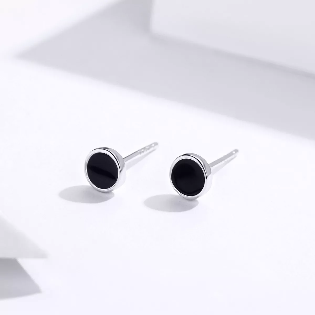 Brincos Petit Peça Redonda Pequena estilo Pandora - SCE694