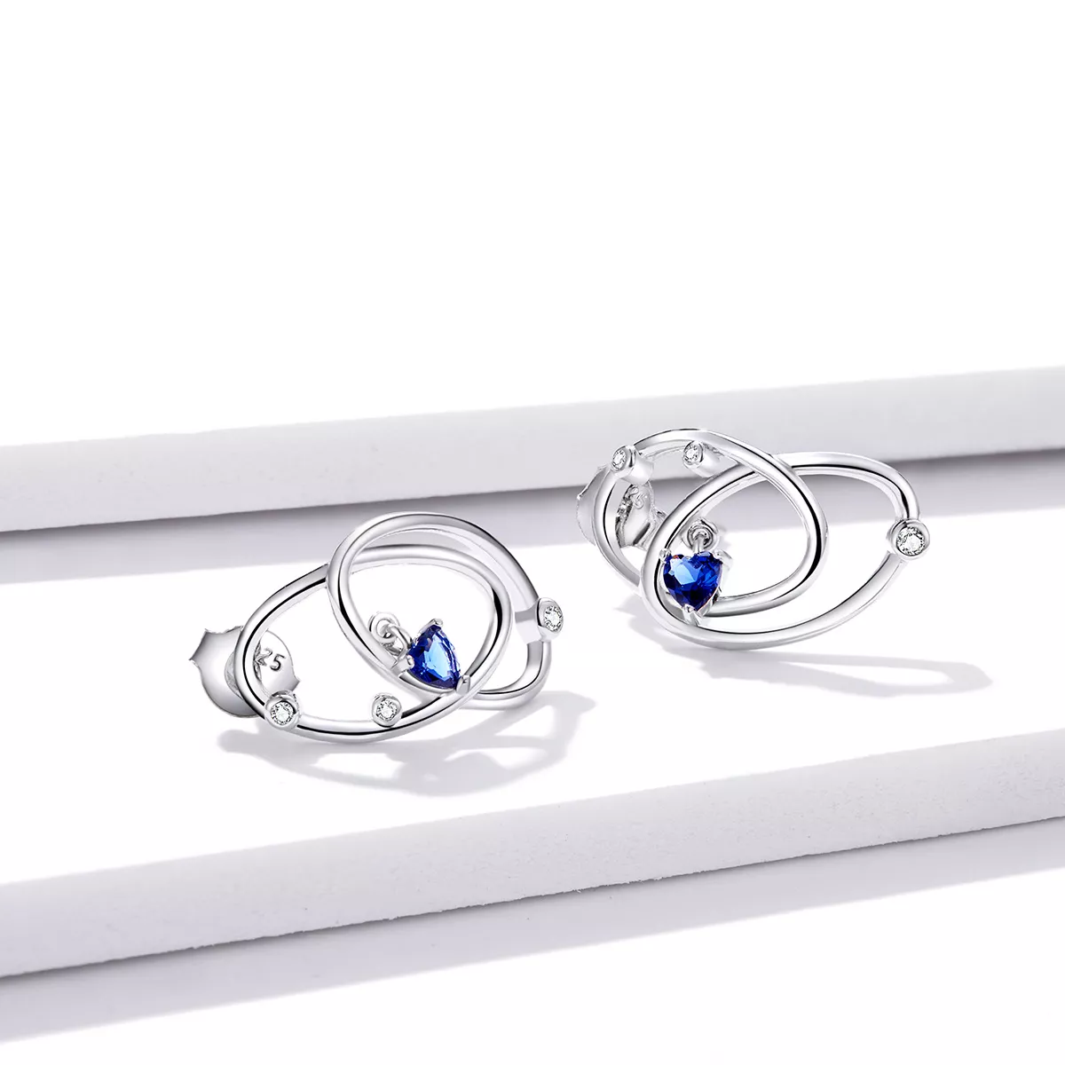 Brincos Petit Planeta misterioso estilo Pandora - BSE410