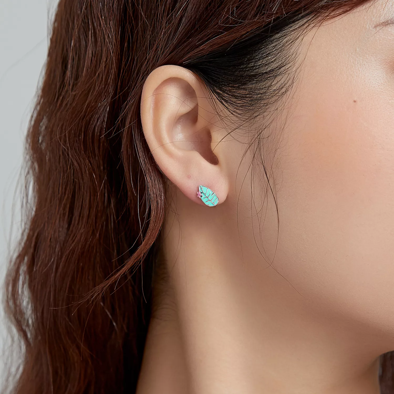 Brincos Petit Pássaro e folha de bico grande estilo Pandora - SCE1083