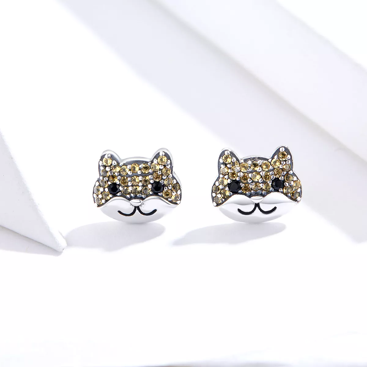 Brincos Petit Shiba Inu estilo Pandora - SCE769