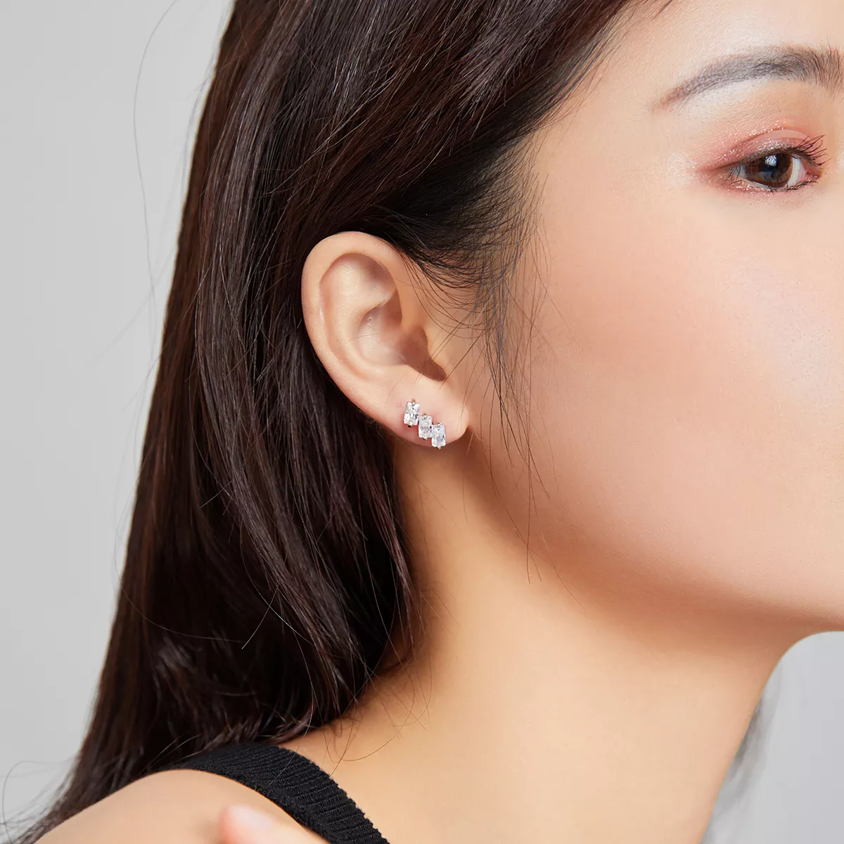 Brincos Petit Sólido estilo Pandora - SCE1051-A