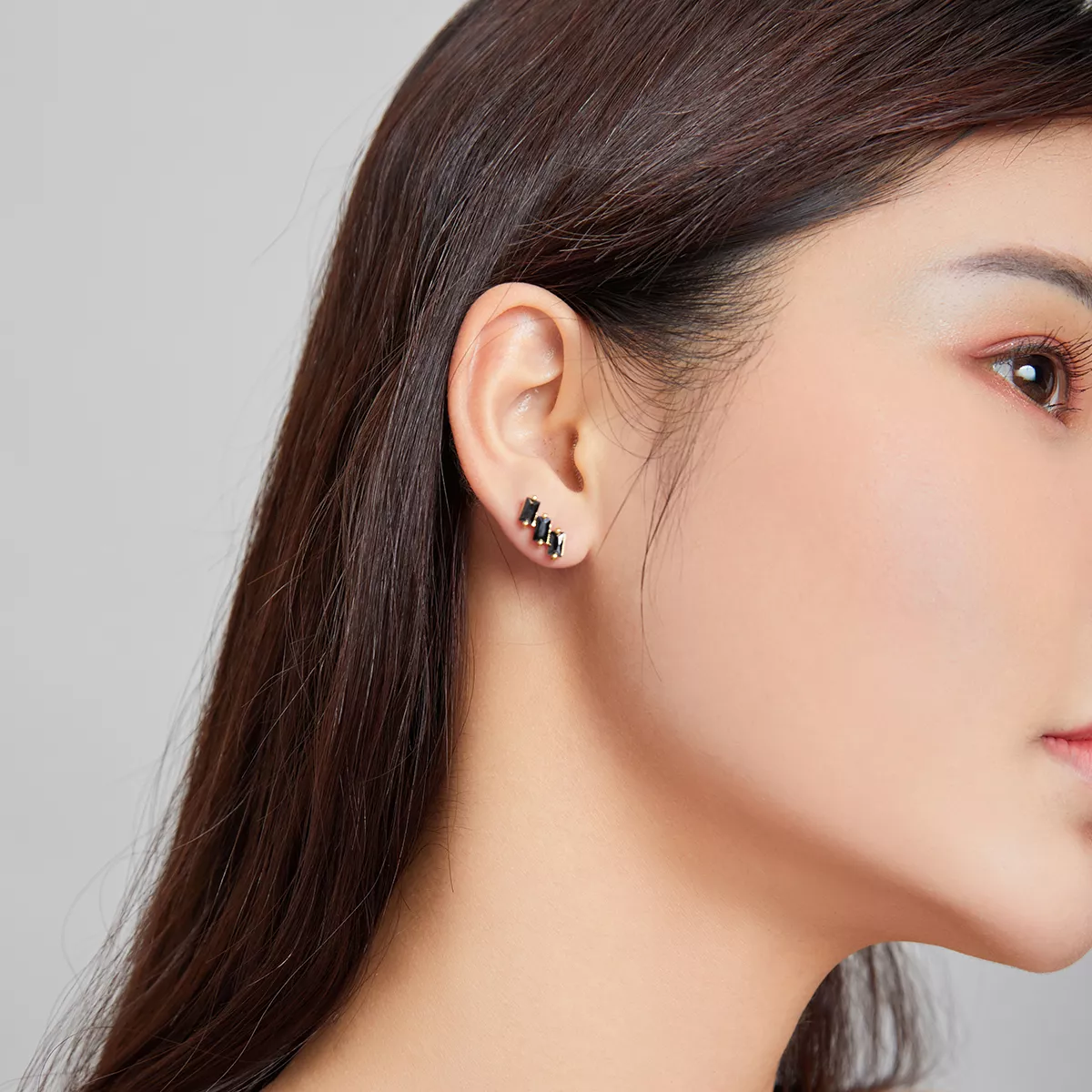 Brincos Petit Sólido estilo Pandora - SCE1051-BK