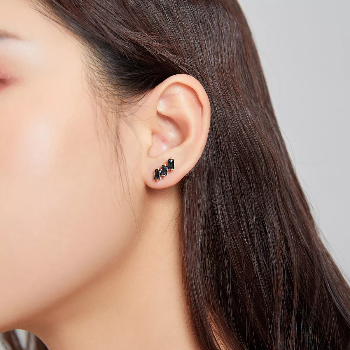 Brincos Petit Sólido estilo Pandora - SCE1051-BK