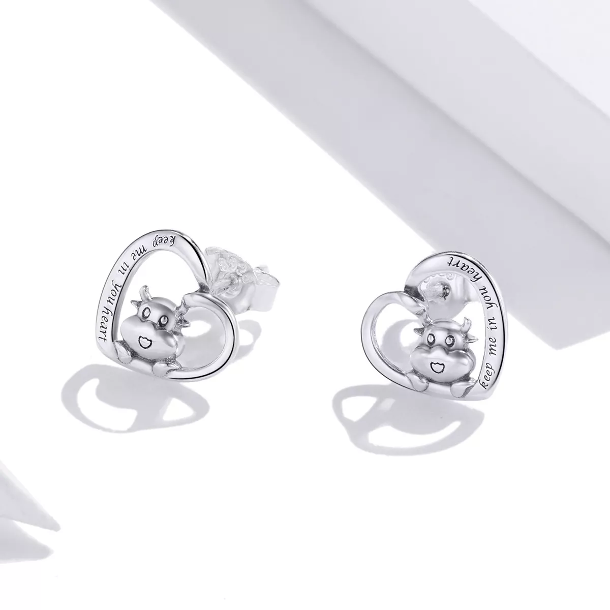 Brincos Petit Vaca fofa estilo Pandora - SCE984