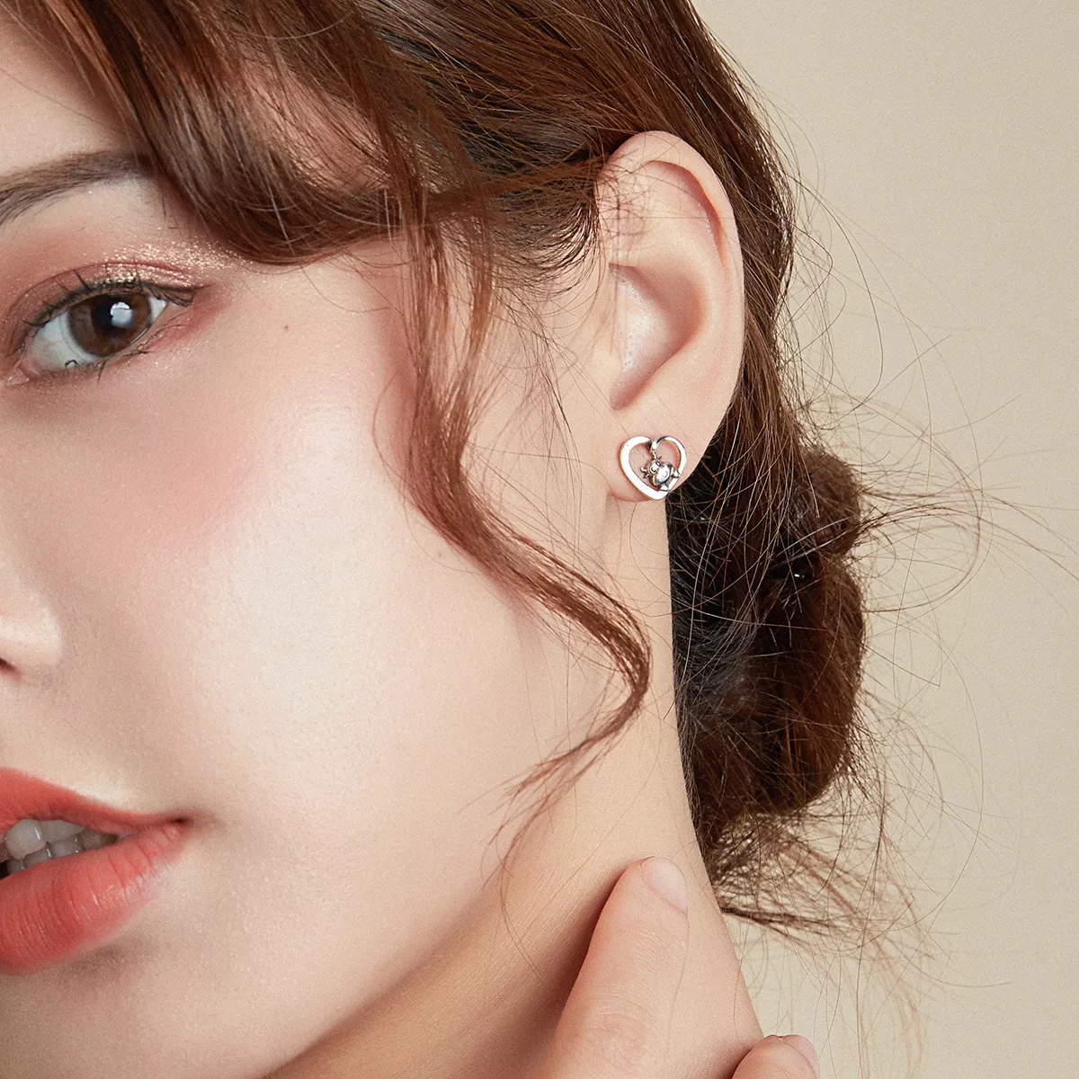 Brincos Petit Vaca fofa estilo Pandora - SCE984