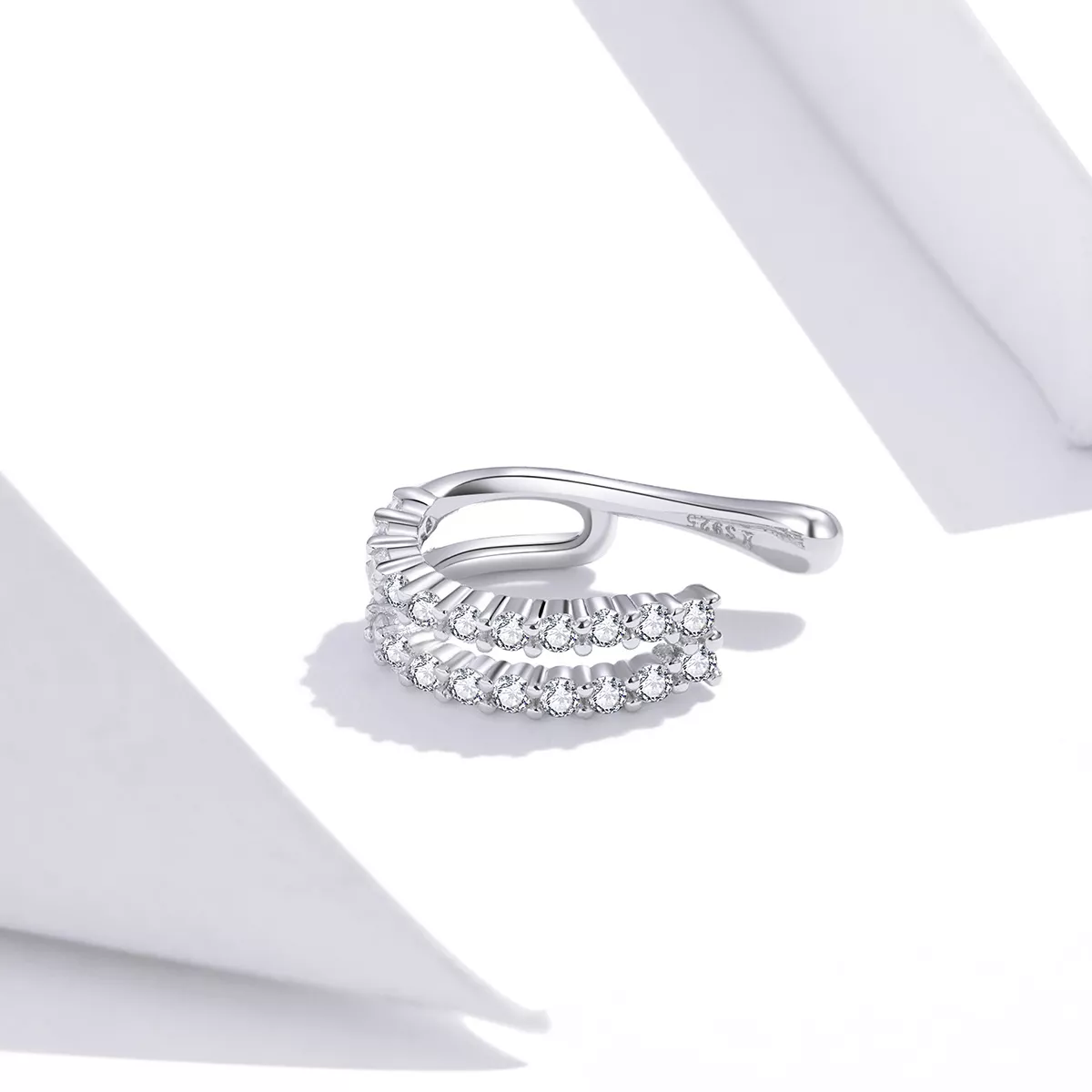 Clipe de orelha Deslumbrante estilo Pandora - SCE904