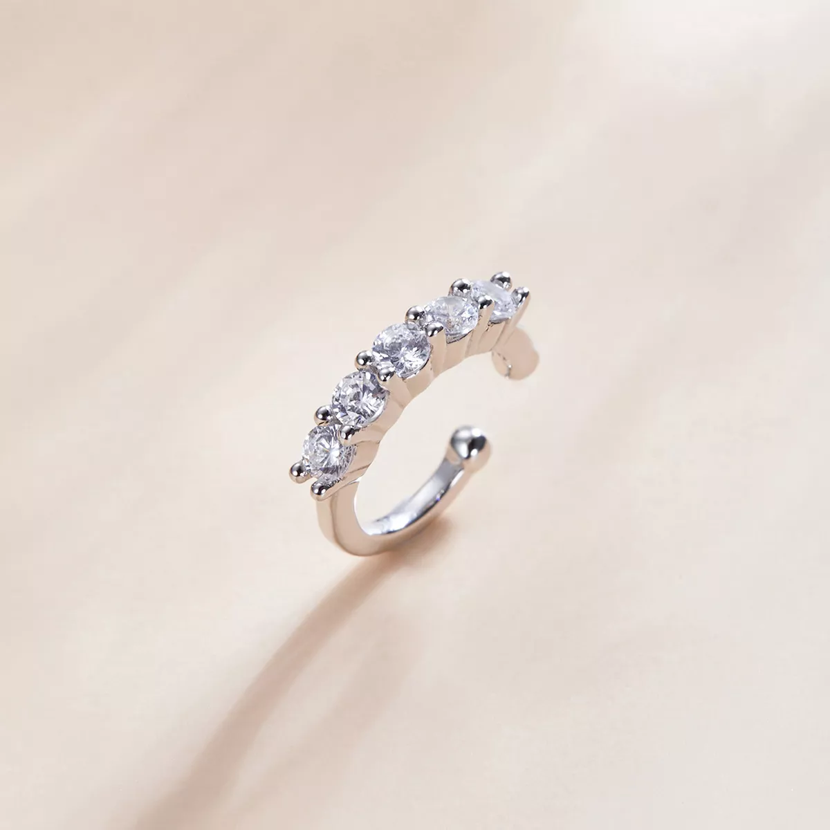 Clipe de orelha única - SCE1026