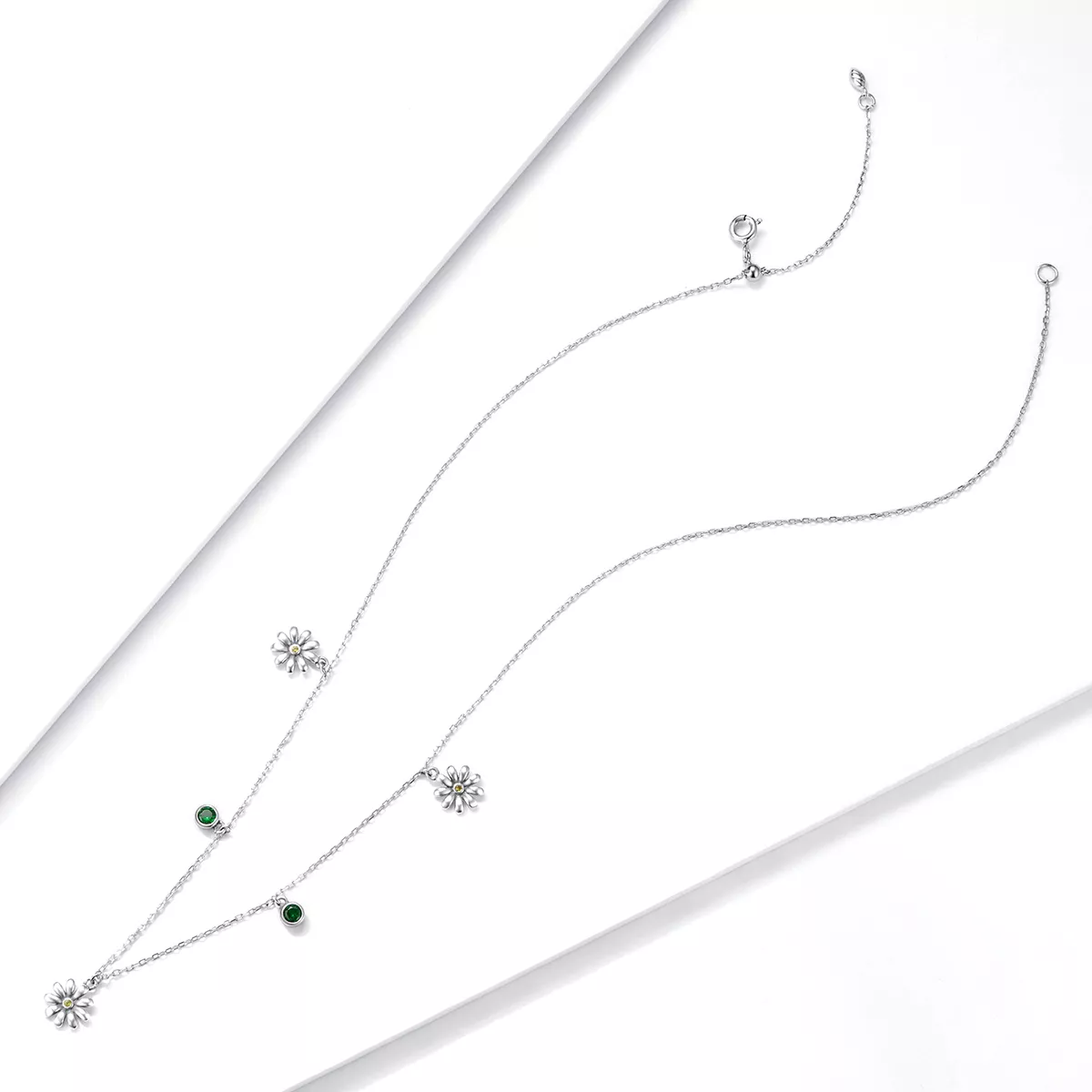 Colar Pequena margarida estilo Pandora - SCN415