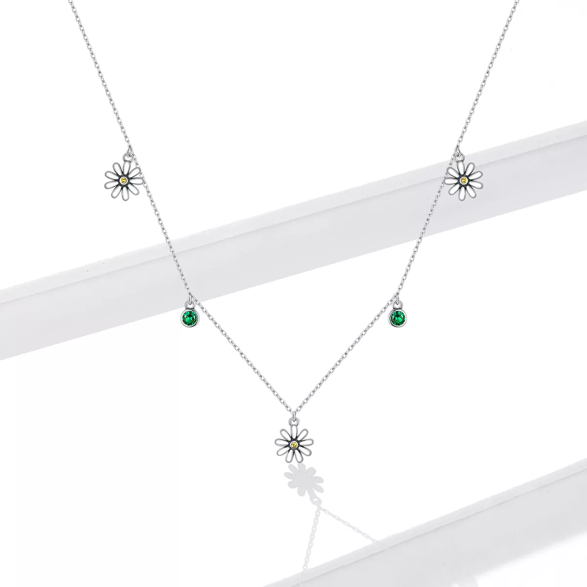 Colar Pequena margarida estilo Pandora - SCN415