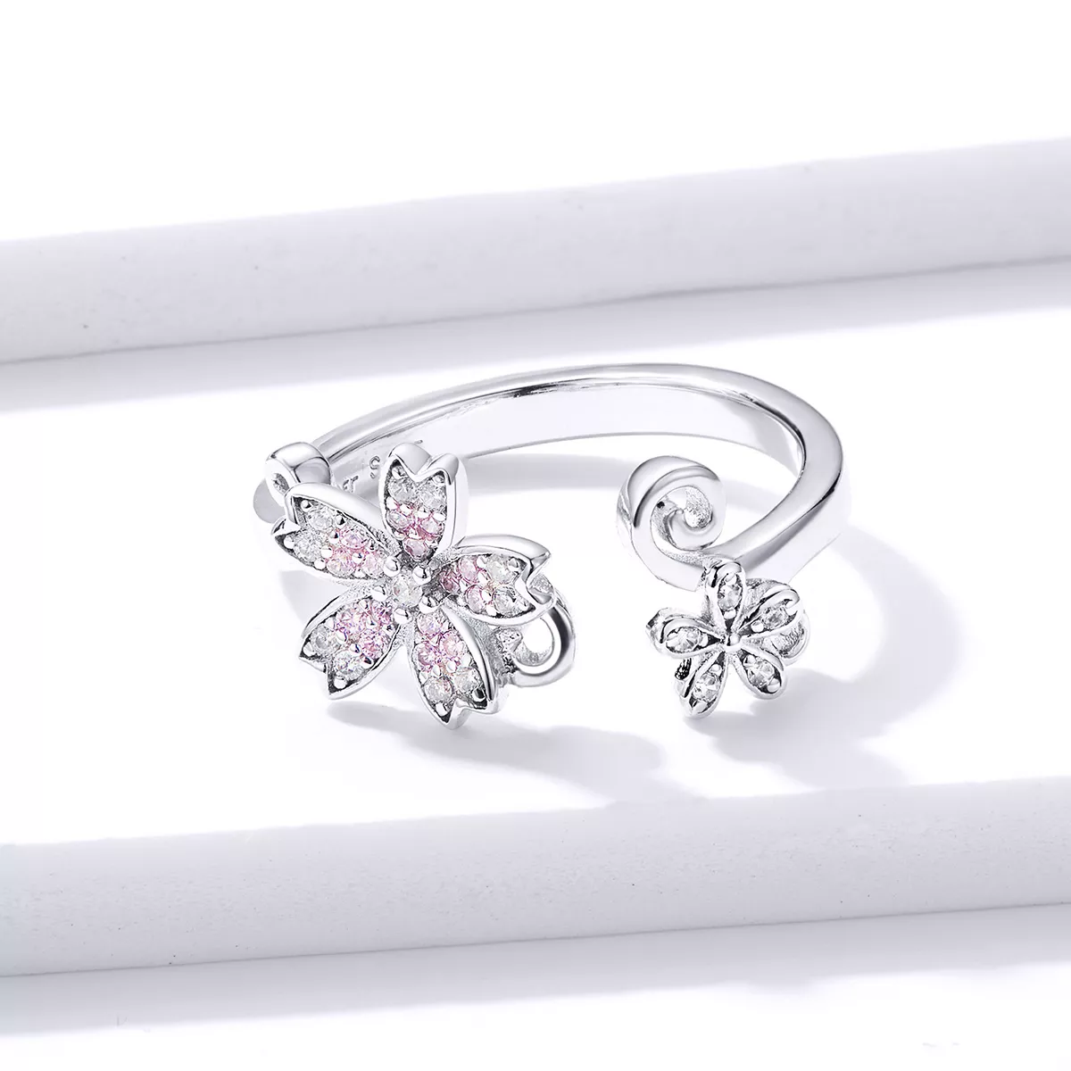 Anel Margarida Deslumbrante estilo Pandora - BSR086