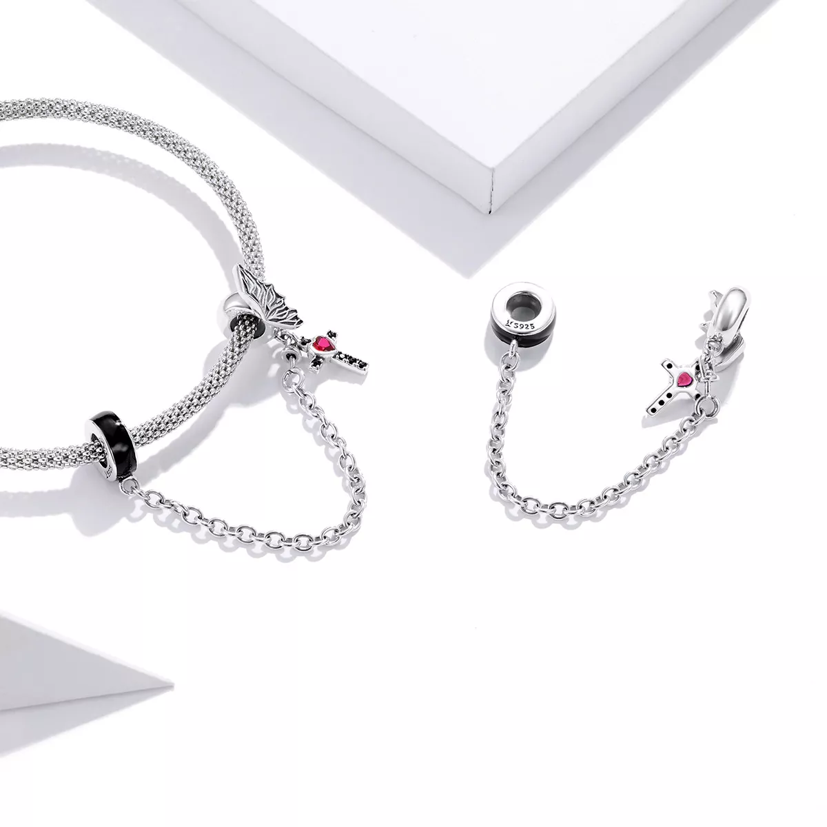 Corrente de Segurança Cruz alada estilo Pandora - SCC1781