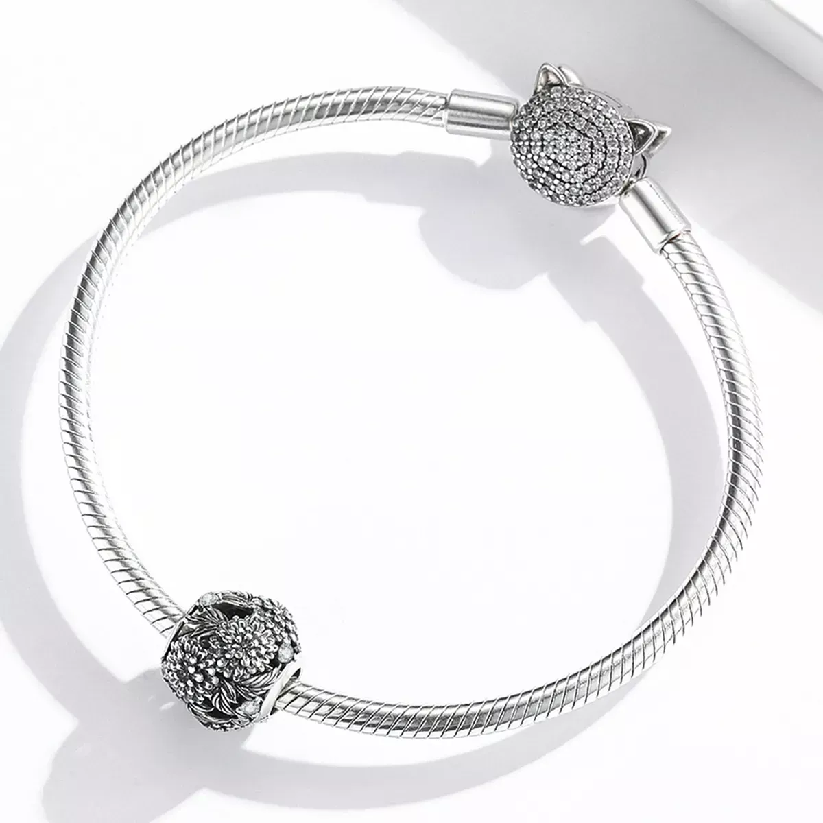 Pandora Style Embossed Flowers Charm - SCC2097