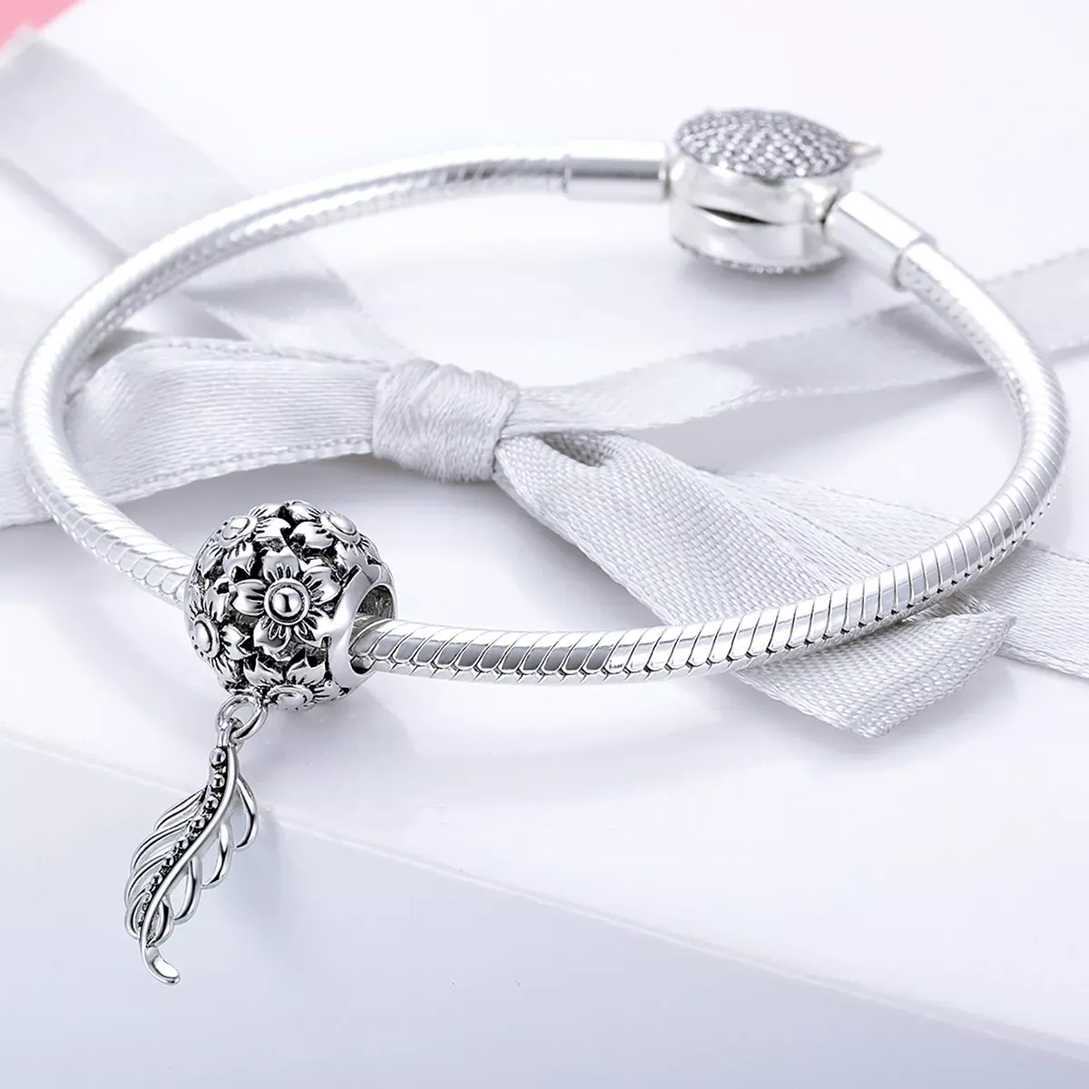 Pandora Style Flowers and Leaves Charm - SCC715