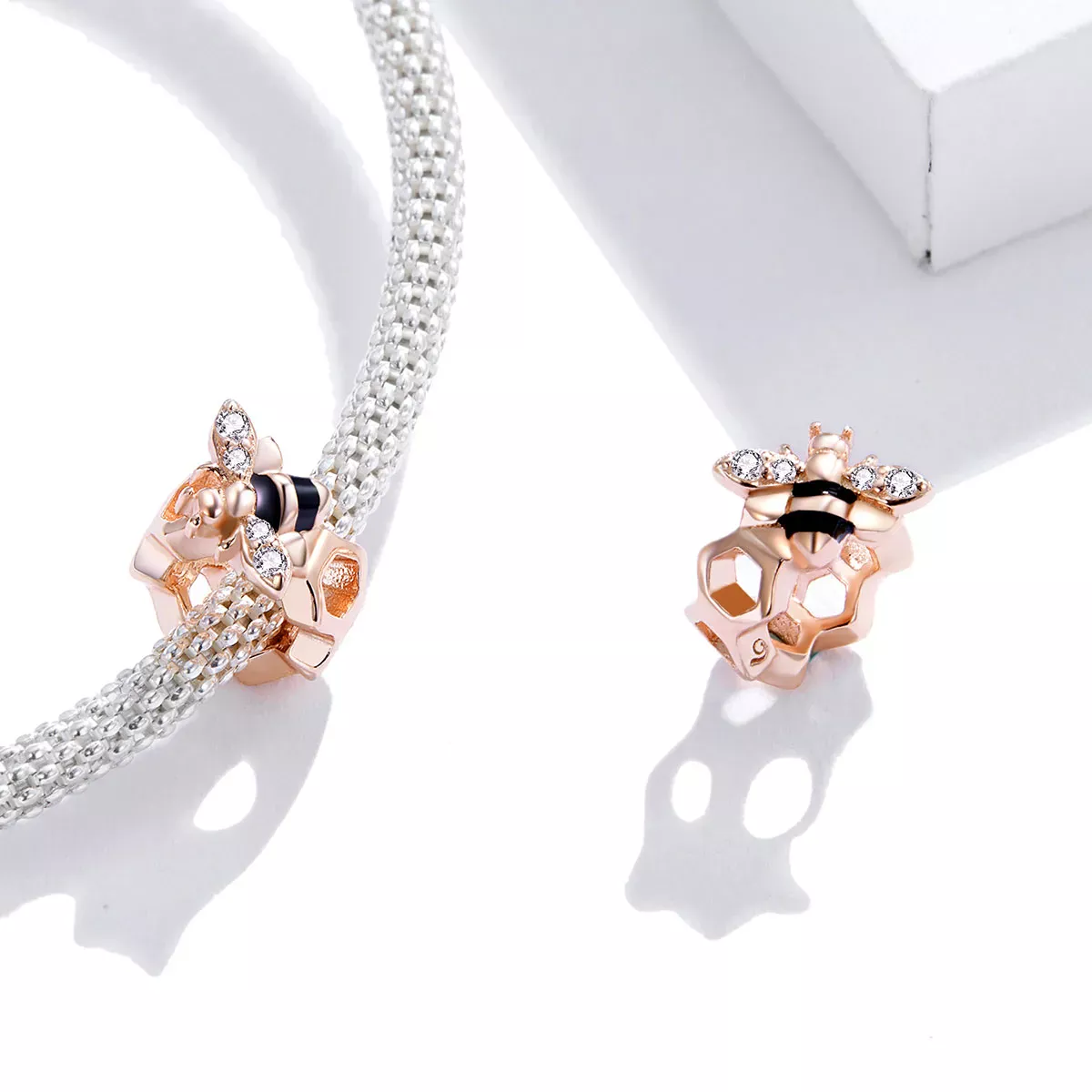 Pandora Style Little Bee Charm - BSC371