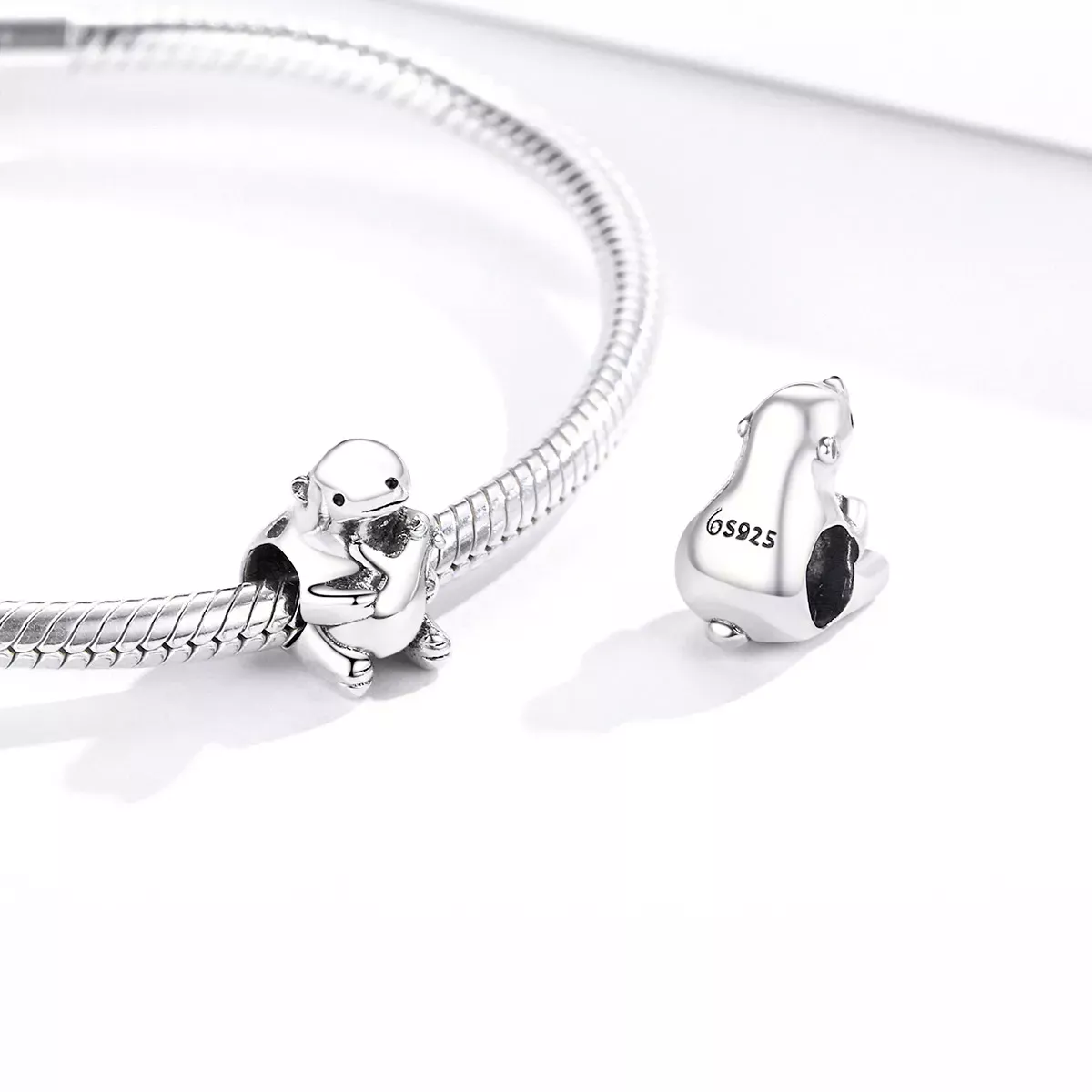 Pandora Style Warm Polar Bear Charm - BSC297