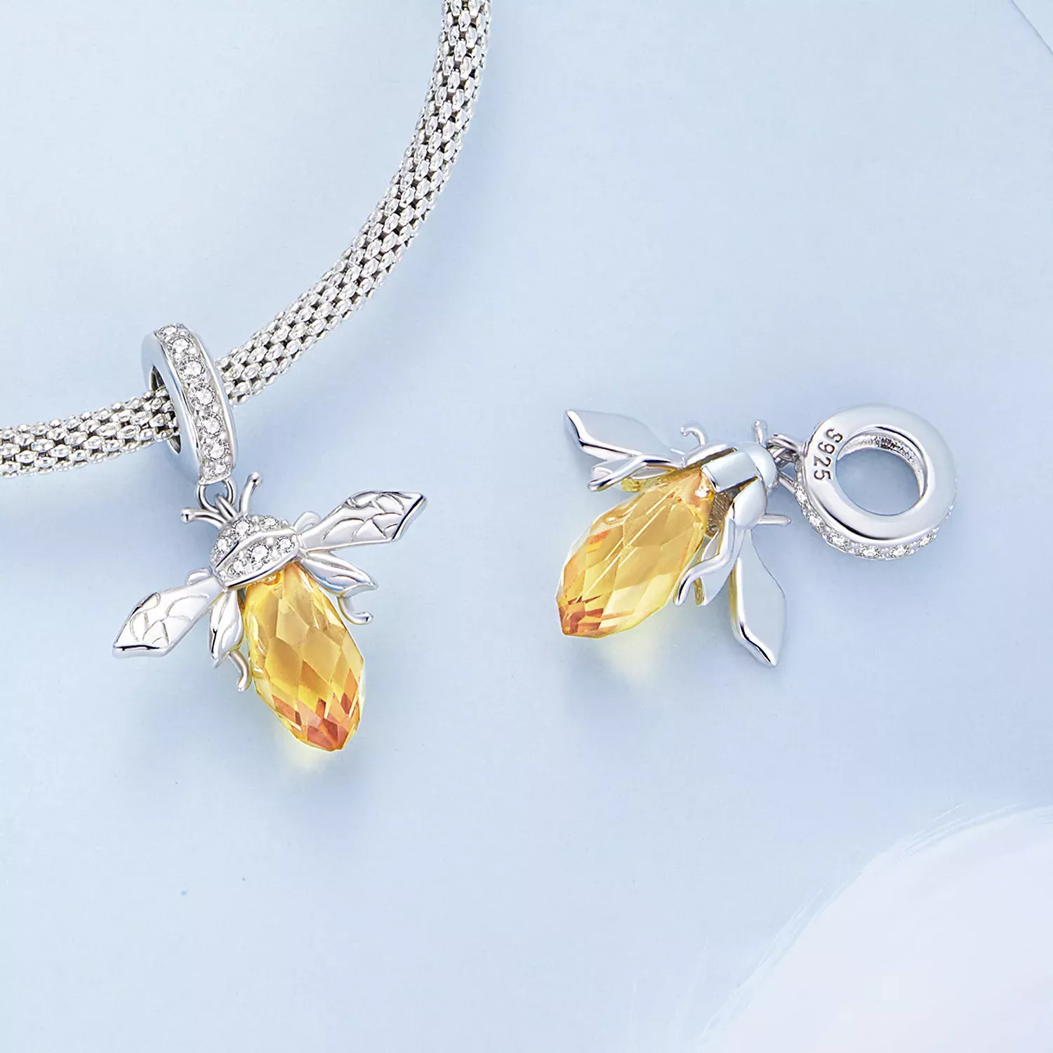 Pandora Style Bee Dangle - BSC710