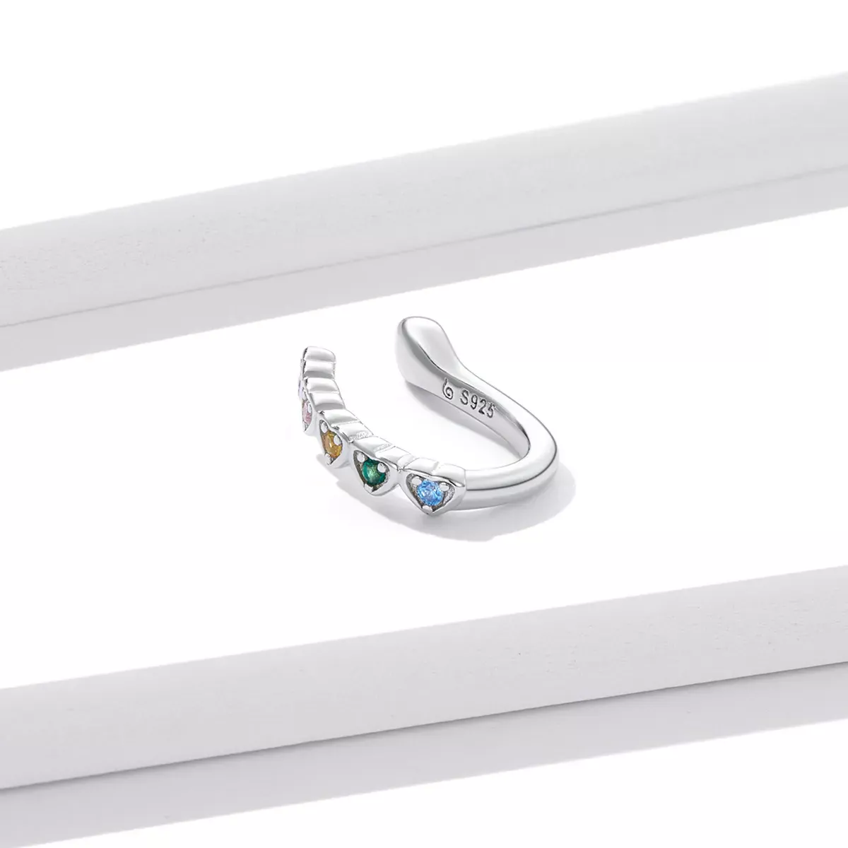 Pandora Style Rainbow Heart Ear clip - BSE573