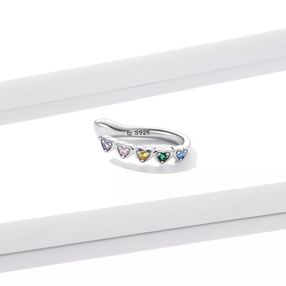 Pandora Style Rainbow Heart Ear clip - BSE573