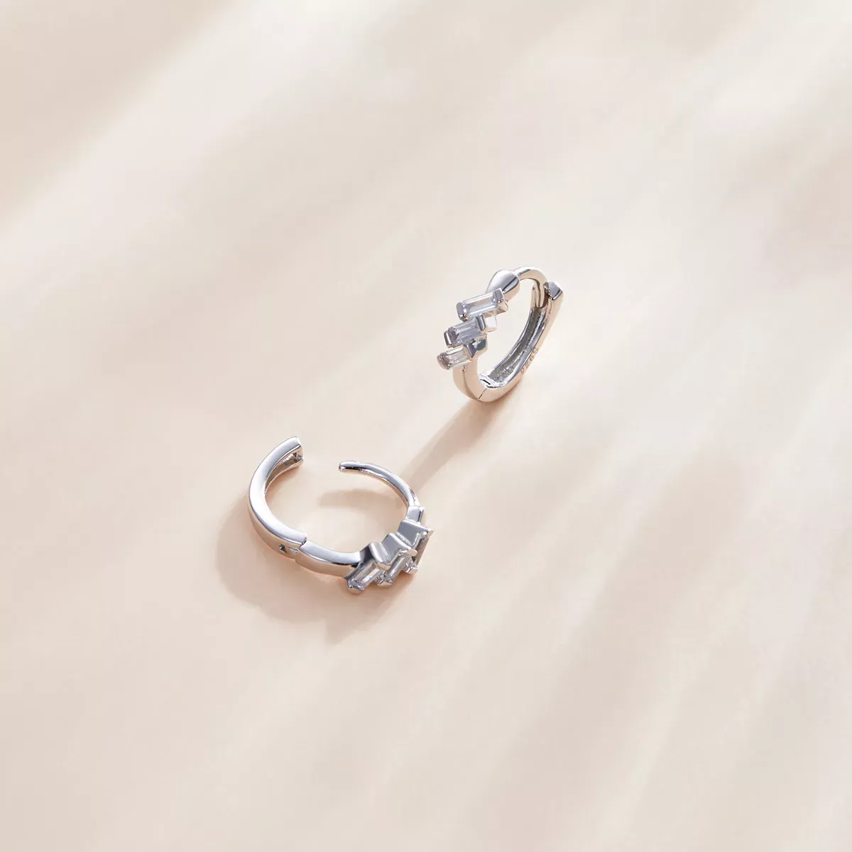 Pandora Style Box Hoop Earrings - SCE1037