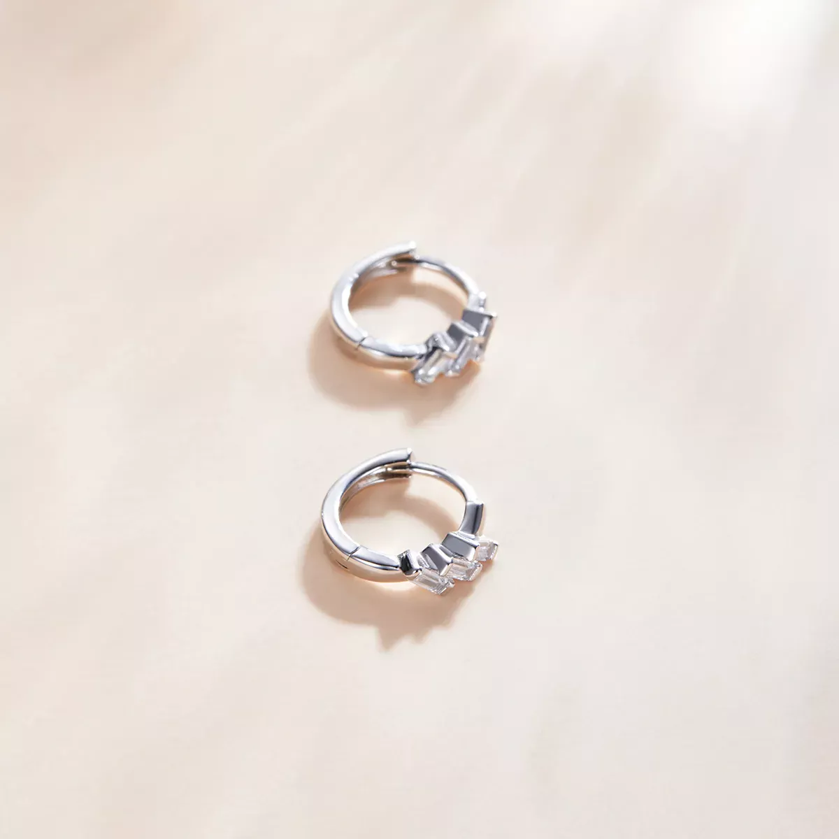 Pandora Style Box Hoop Earrings - SCE1037