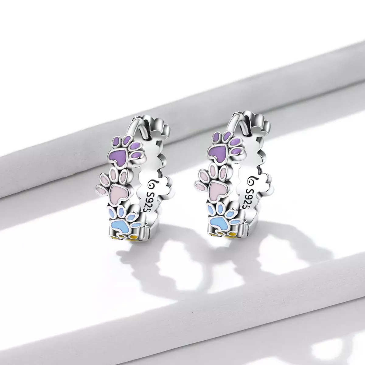 Pandora Style Colorful Claws Hoop Earrings - BSE580